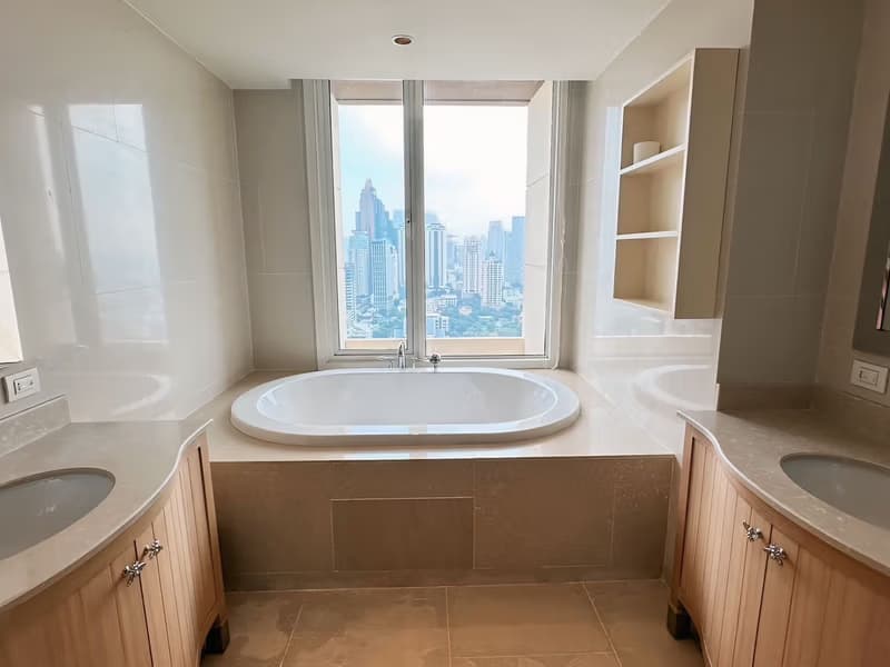 3 Bed Condo for Rent in Sathon