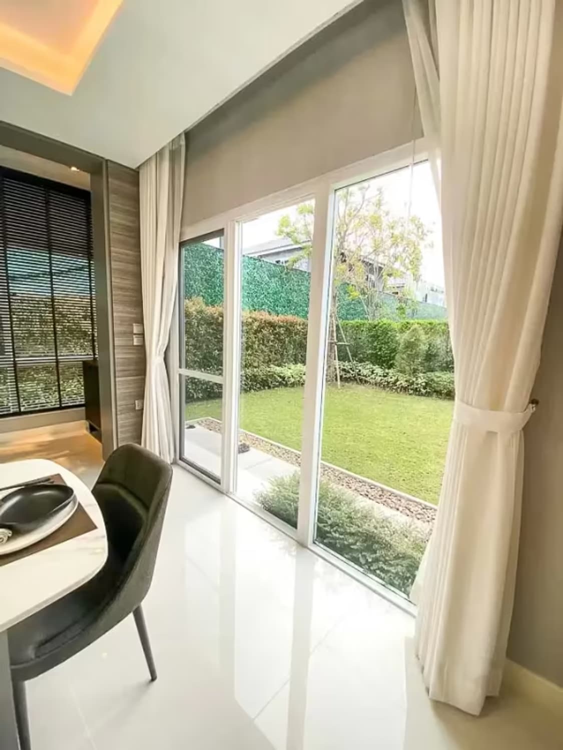4 Bedroom House - Image 12