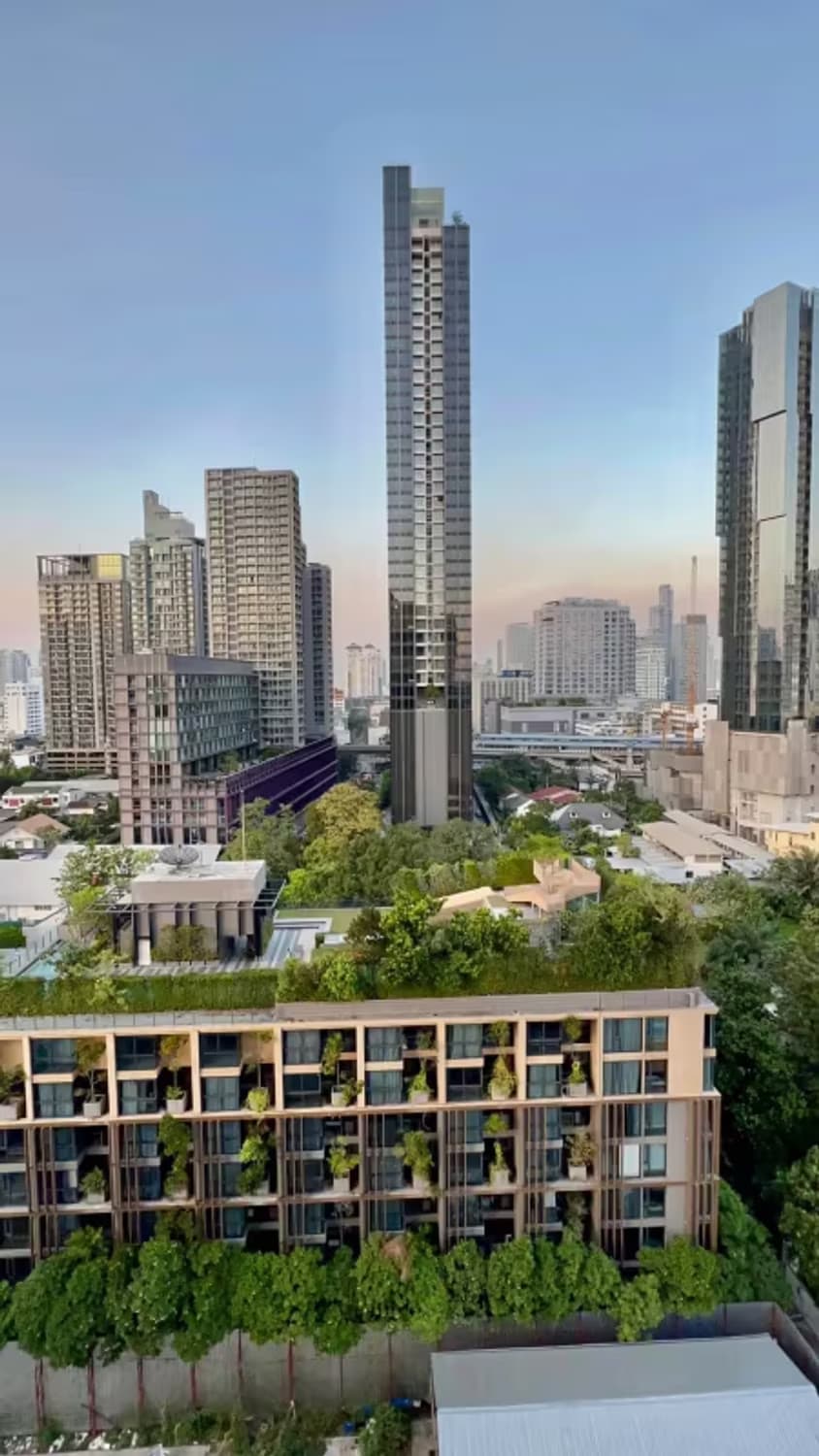 Studio for Sale/Rent in Khlong Toei - Image 1