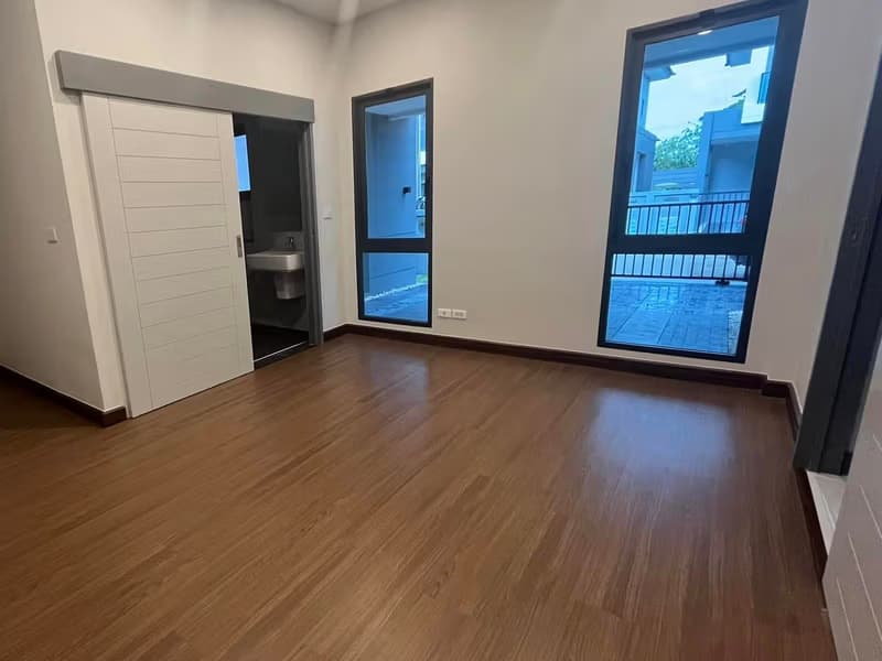 5 Bed House for Sale in Bang Phli