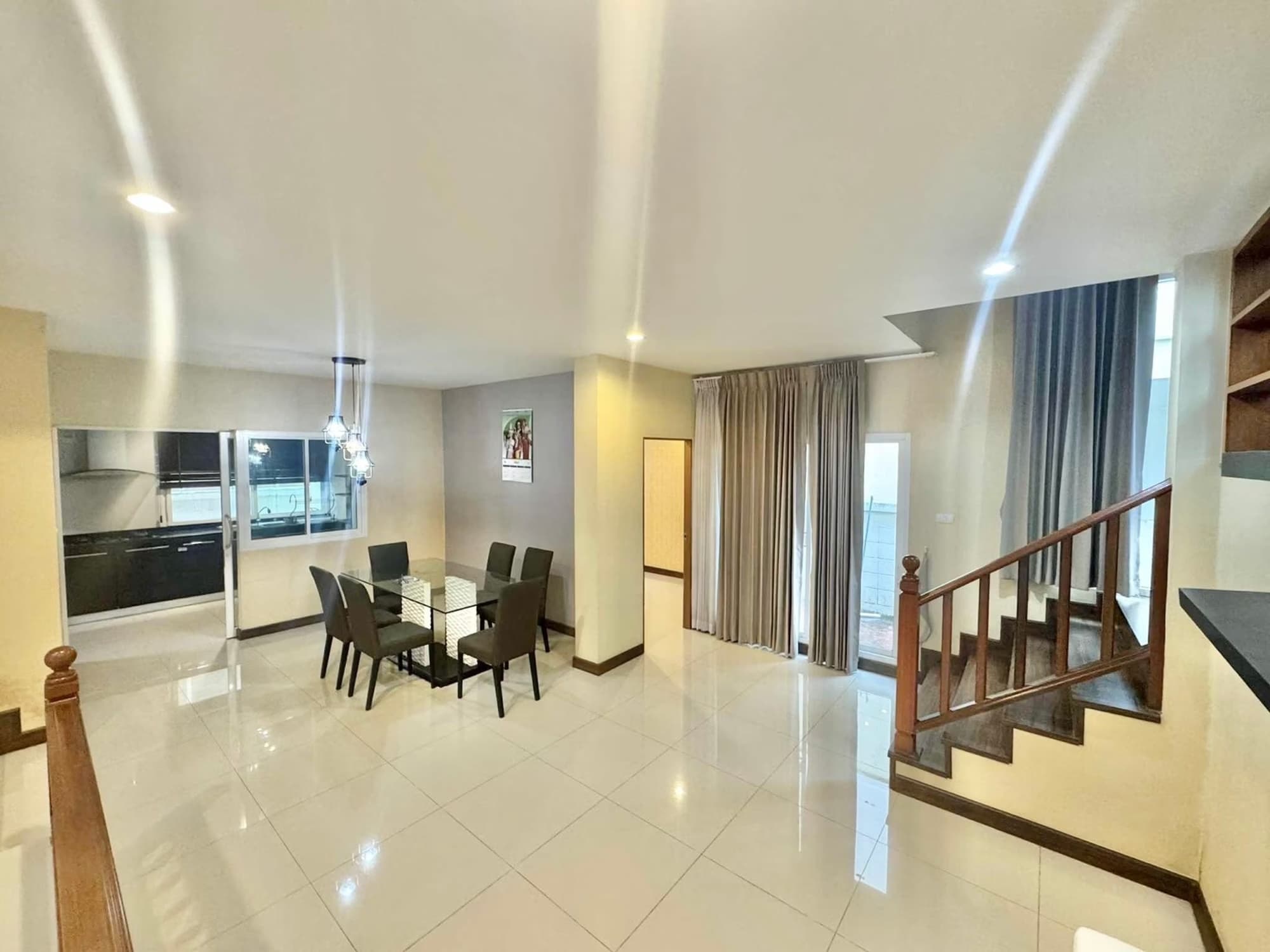4 Bed House for Rent in Mueang Chiang Mai - Image 3 4 Bed House for Rent in Mueang Chiang Mai - Image 3