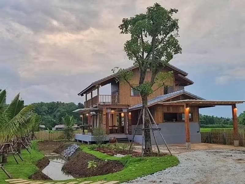 Wooden House in Mae Taeng
