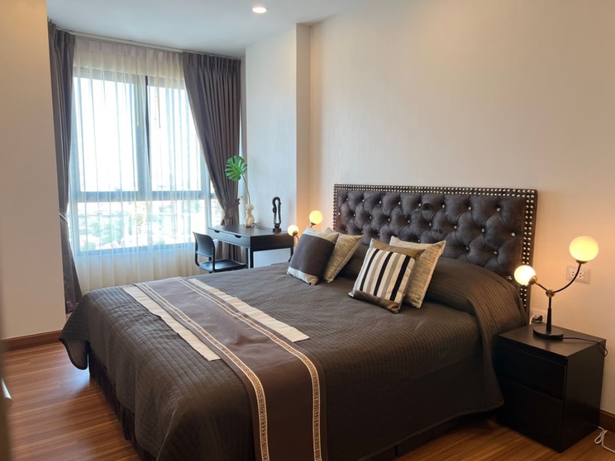 Condo for Rent at Supalai Premier Charoen Nakhon - Image 10