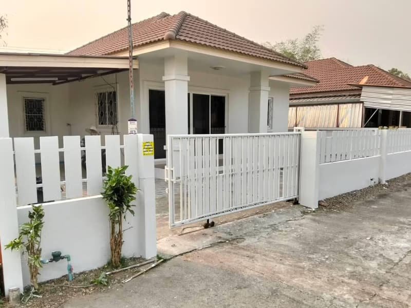 3 Bed House for Rent in San Sai District