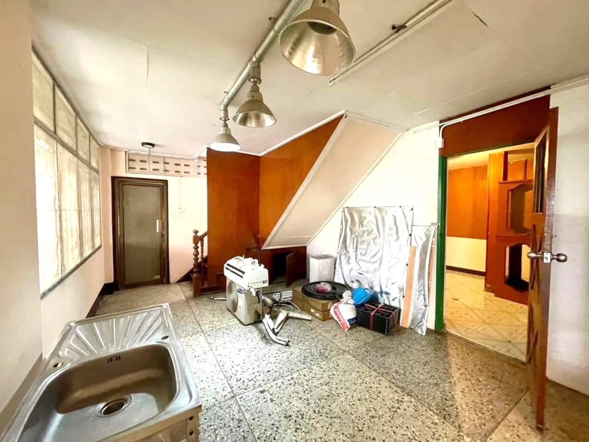 3 Bed House for Rent in Mueang Chiang Mai - Image 9