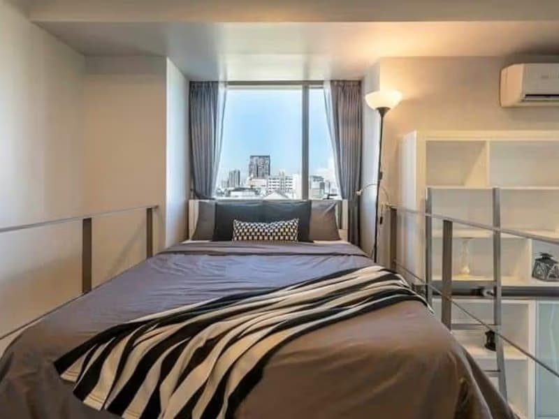 1 Bedroom Condo