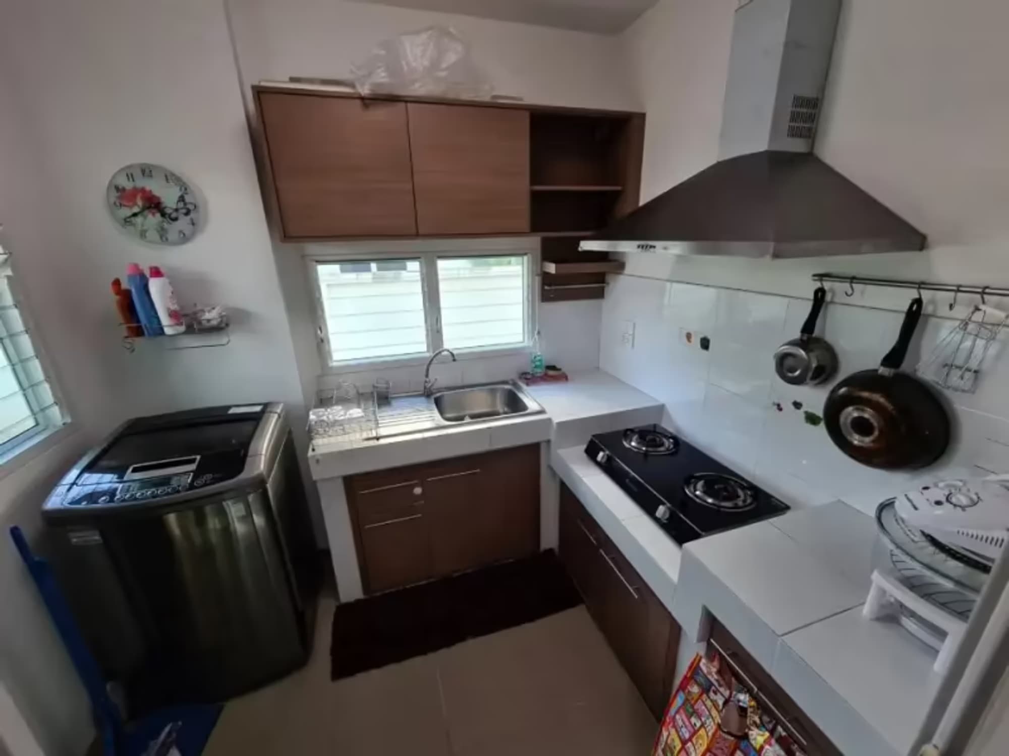 3 Bedroom House - Image 2
