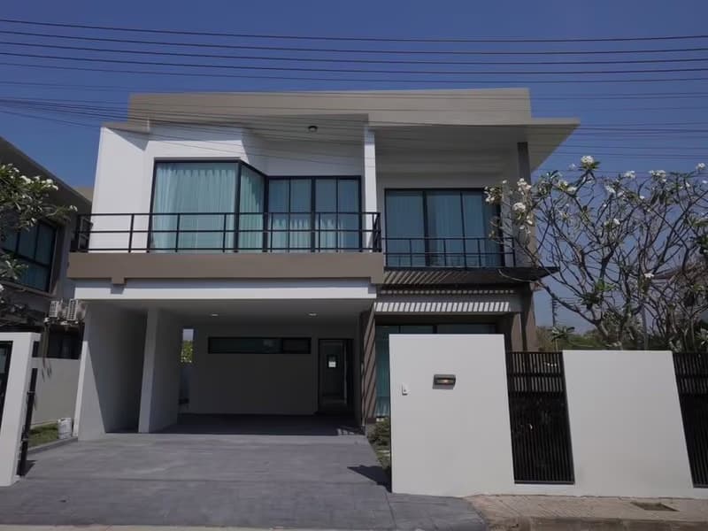 Pool Villa for Sale in Chang Phueak, Mueang Chiang Mai.  
