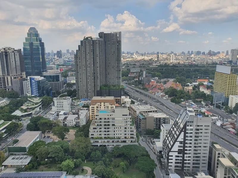 2 Bed Condo for Rent in Pathum Wan