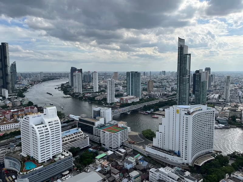 Condo for Sale at State Tower Bangkok