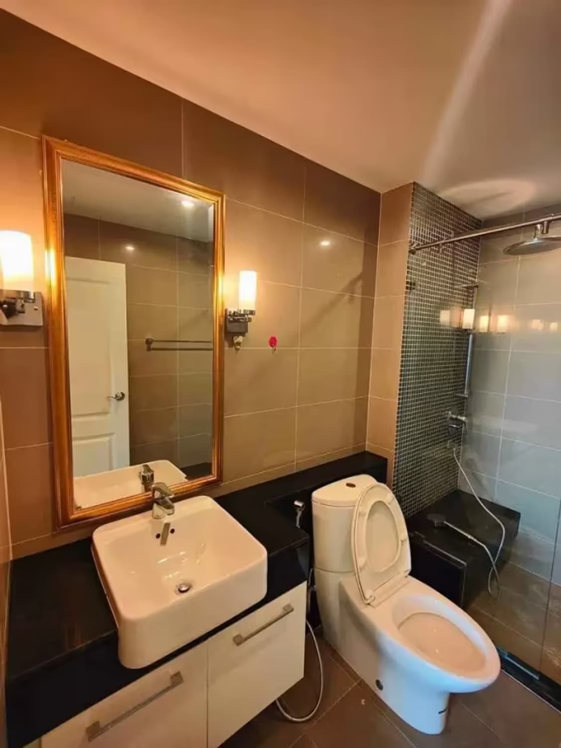 1 Bedroom Condo - Image 7