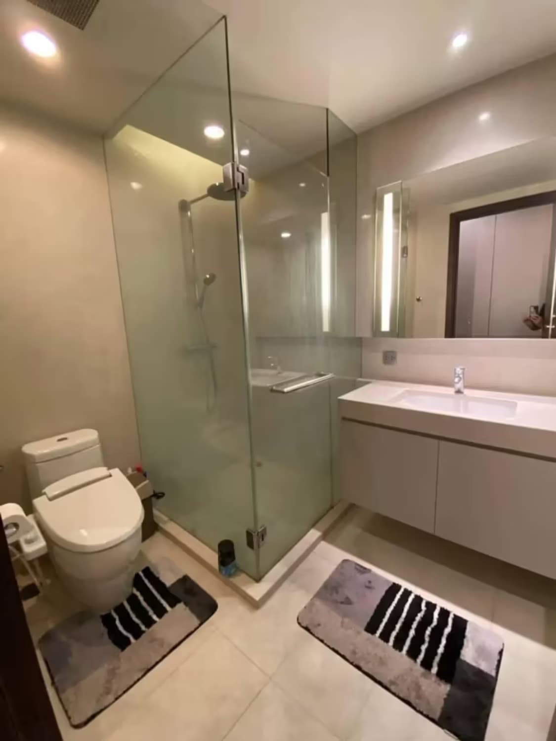 1 Bedroom Condo - Image 6