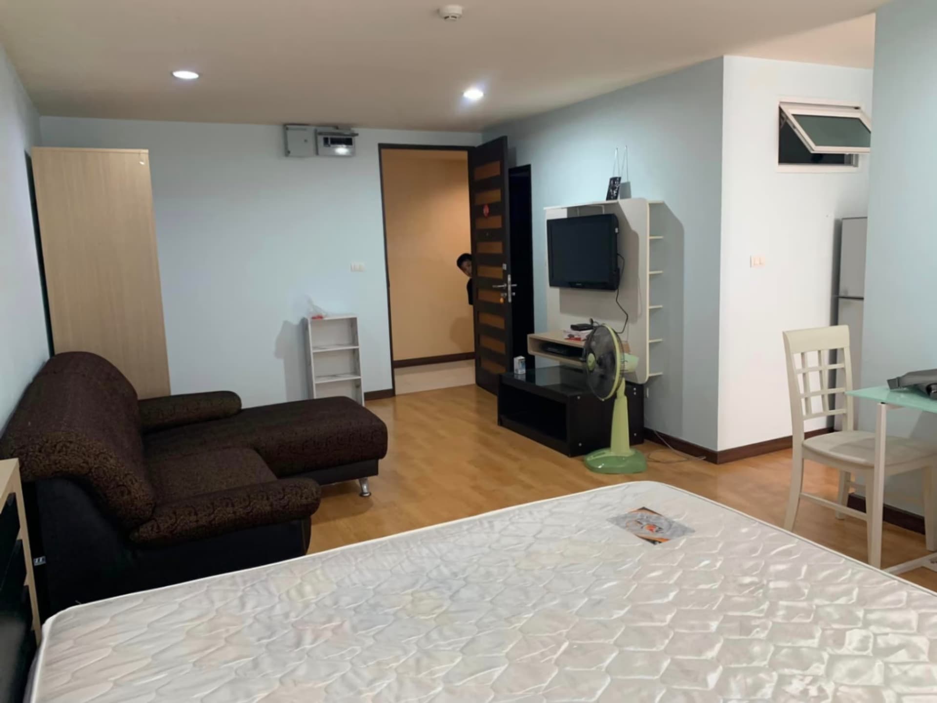 1 Bed Condo for Sale in Watthana - Image 1