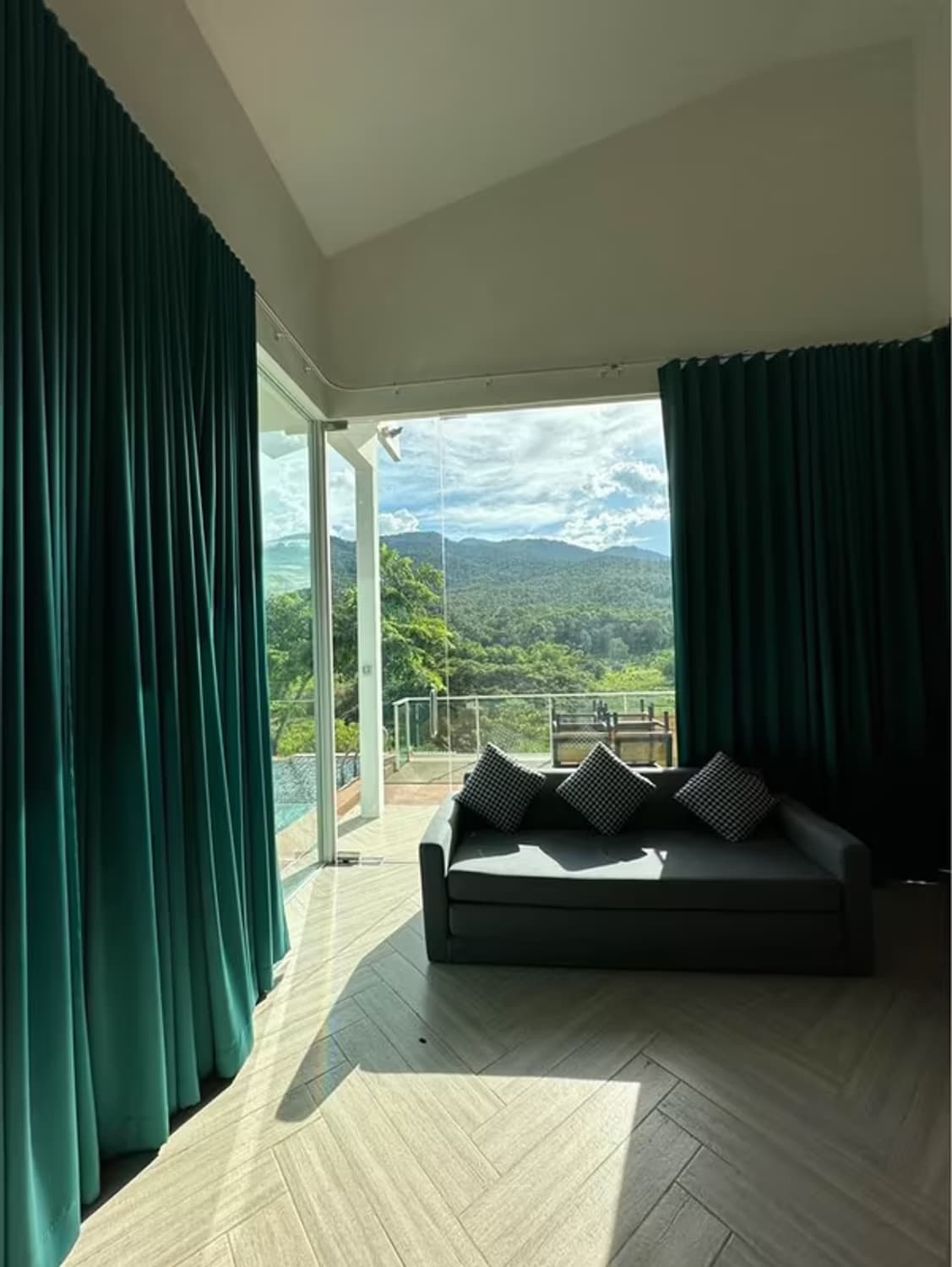 4 Bedroom House - Image 7