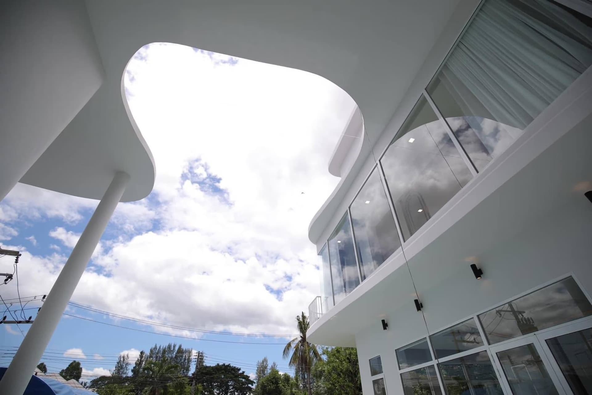 6 Bed House for Sale in Saraphi District - Image 26