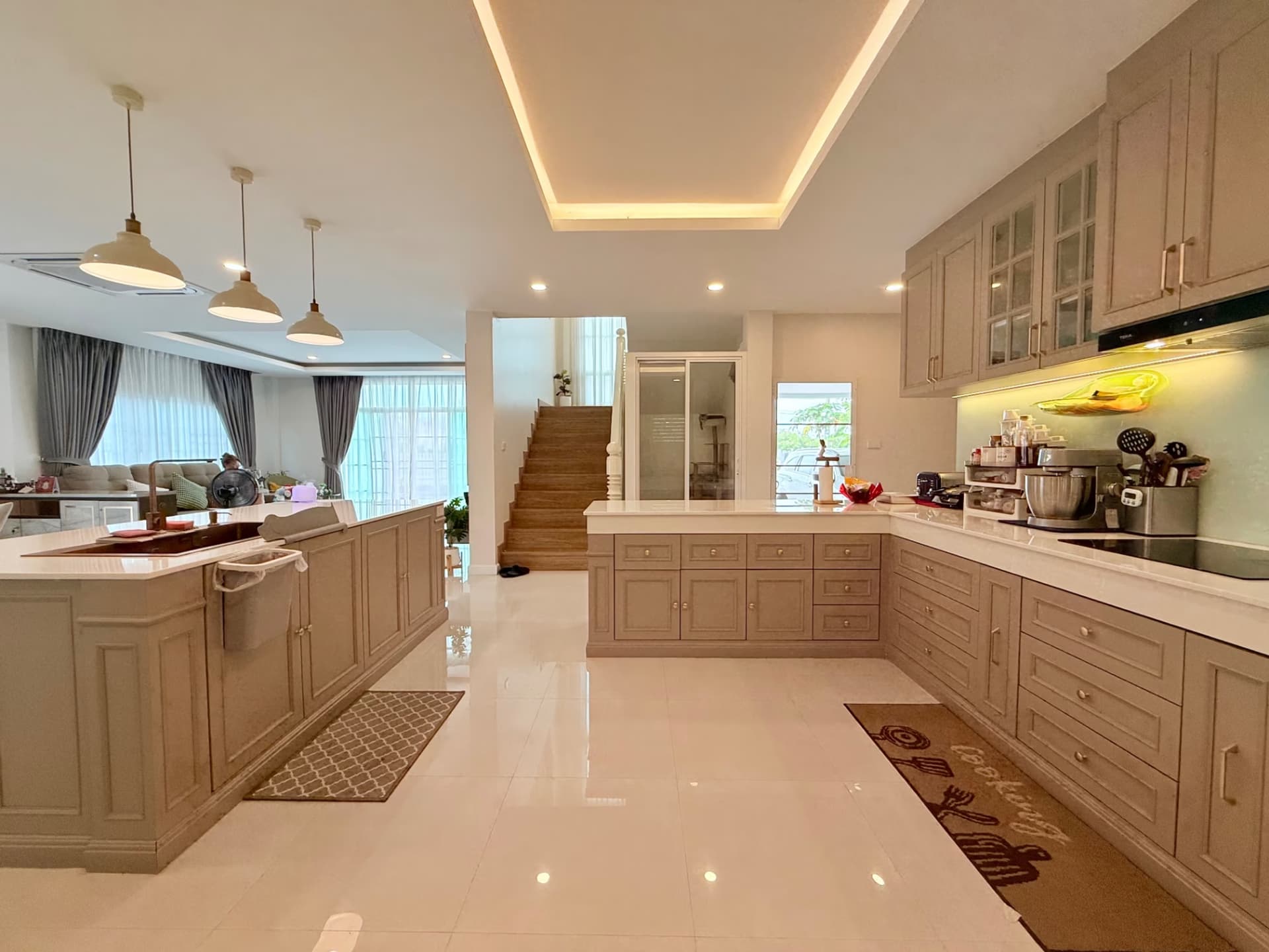 5 Bed House for Rent and Sale in Hang Dong - Image 9