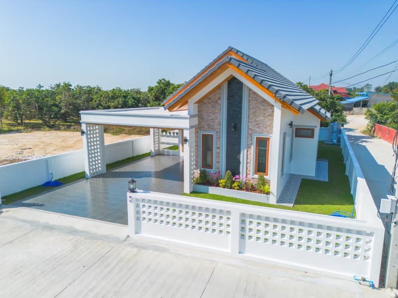 3 Bed House for Sale in Saraphi District