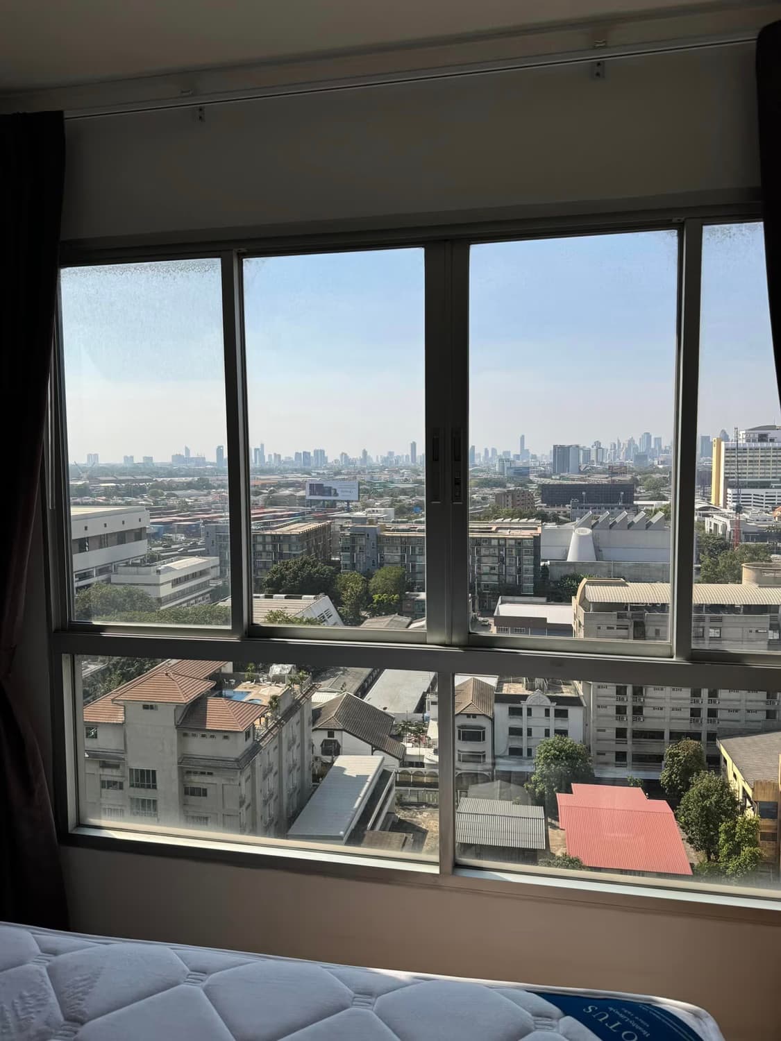 Condo for Sale at Lumpini Place Rama 4 - Kluai Nam Thai - Image 9