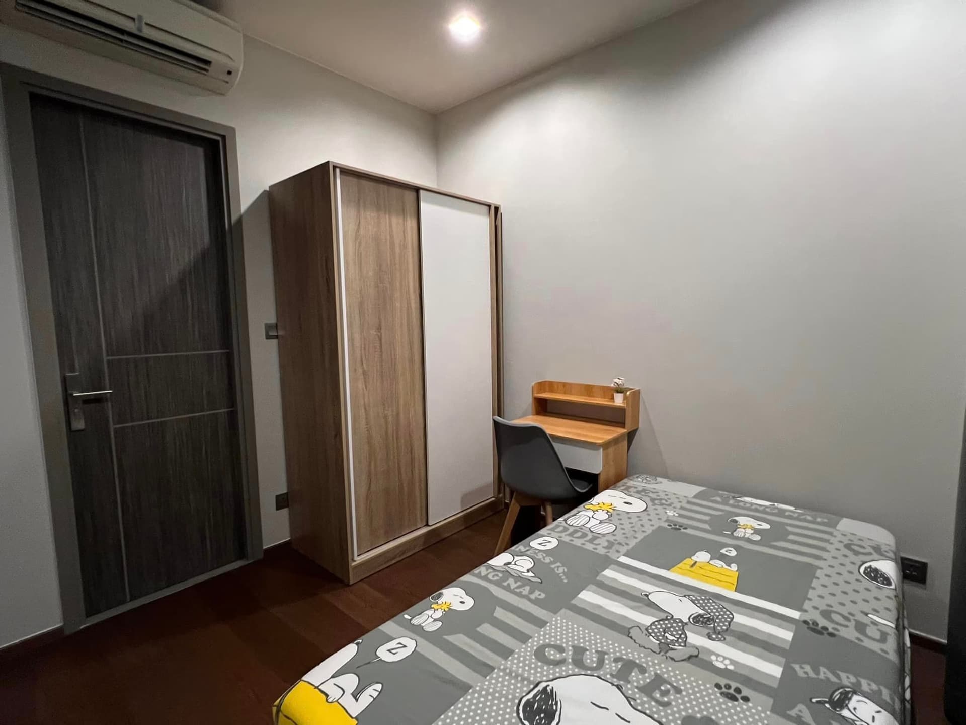 Condo for Rent at Ideo Q Victory - Image 5