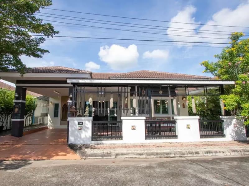 Studio for Sale in House for Sale in San Pu Loei, Doi Saket.