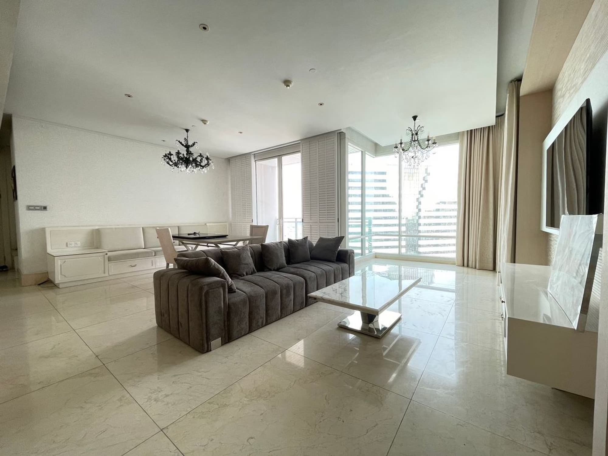 3 Bed Condo for Sale in Bang Rak - Image 6