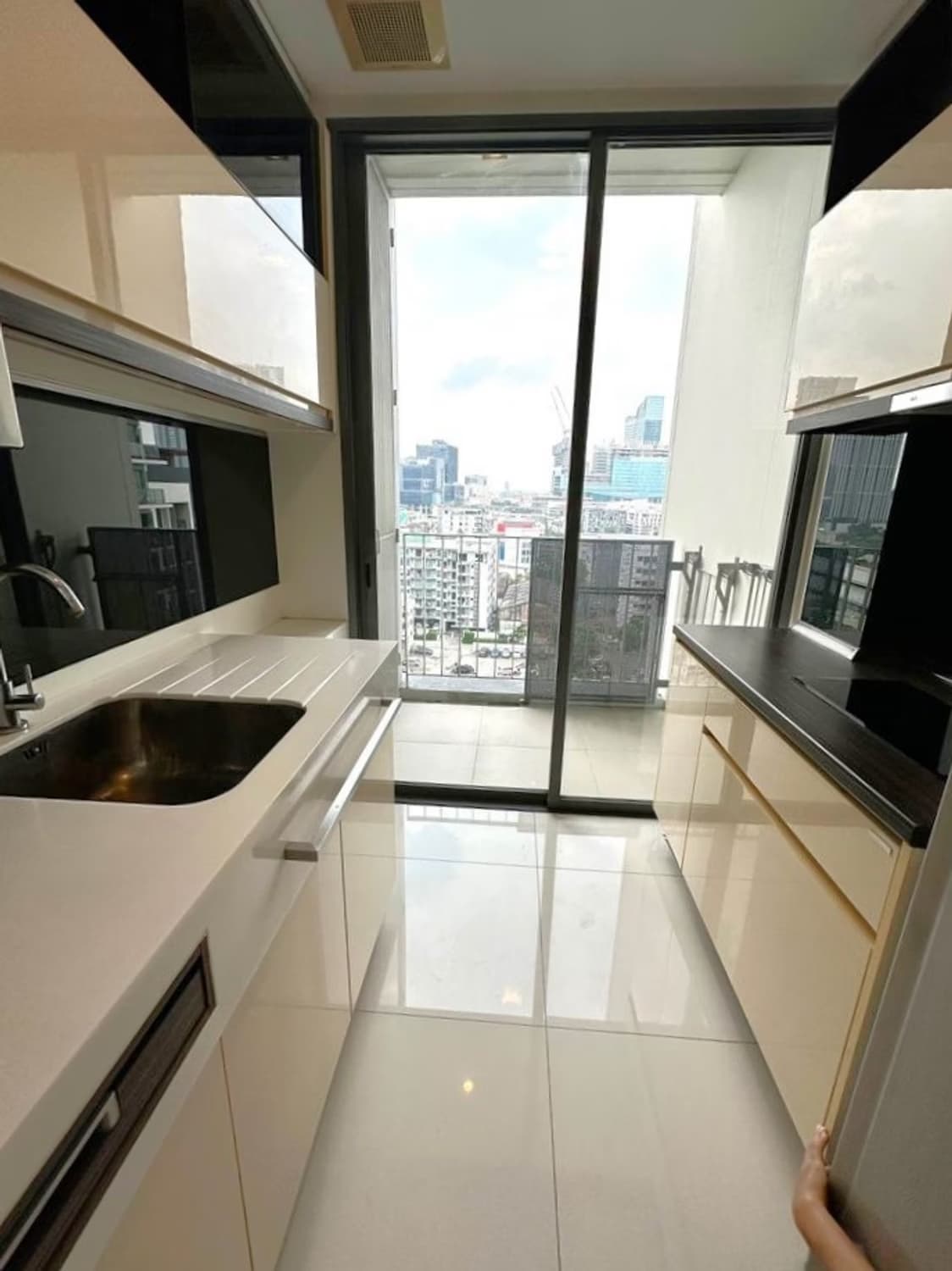 1 Bed condo for Rent  near undefined - Image 3