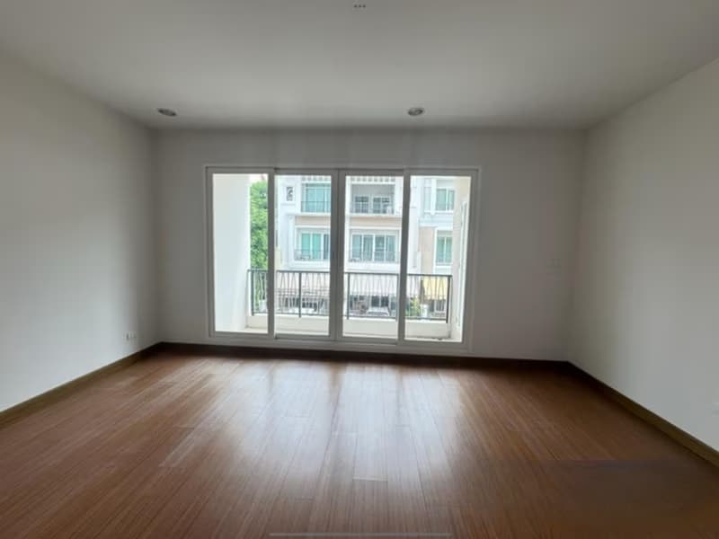 3 Bed House for Sale in Bang Kho Laem