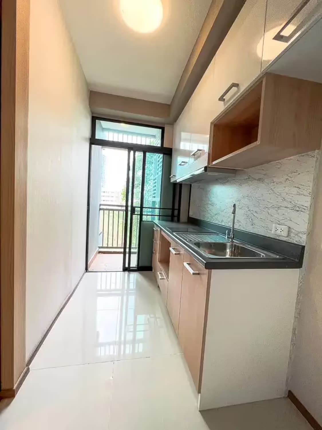 1 Bedroom Condo - Image 10