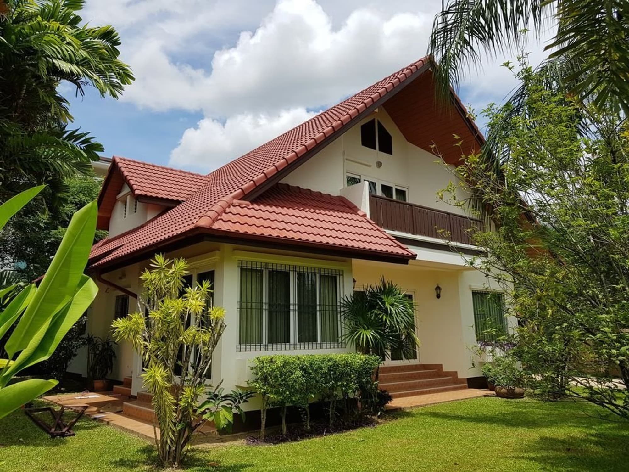 4 Bed House for Sale in Hang Dong - Image 1