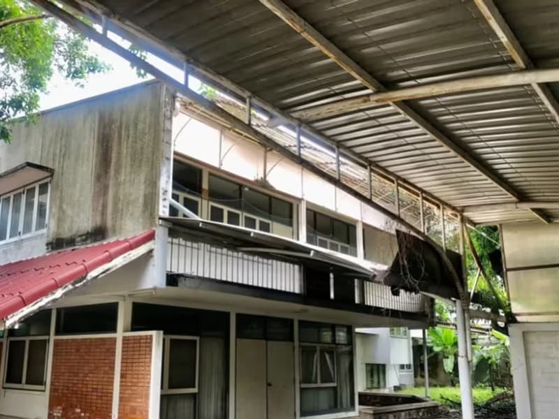 House for Sale in Watthana