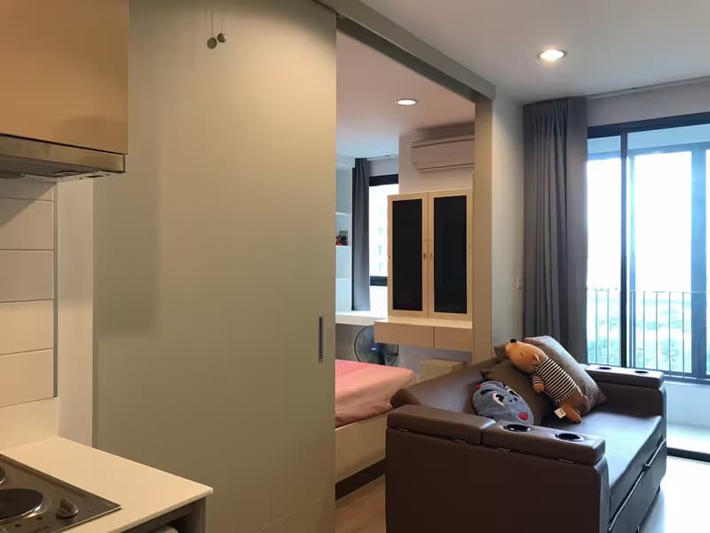 1 Bedroom Condo