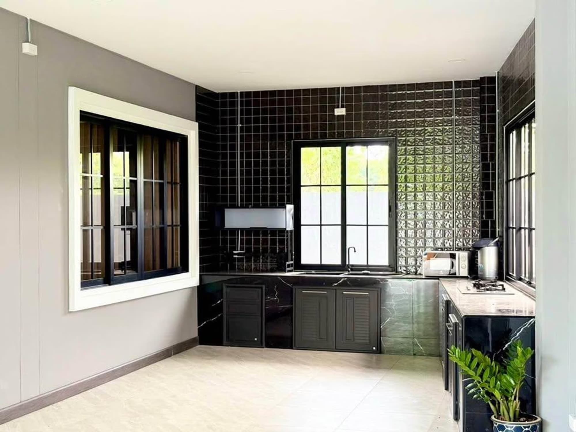 4 Bed House for Rent and Sale in San Sai District - Image 6