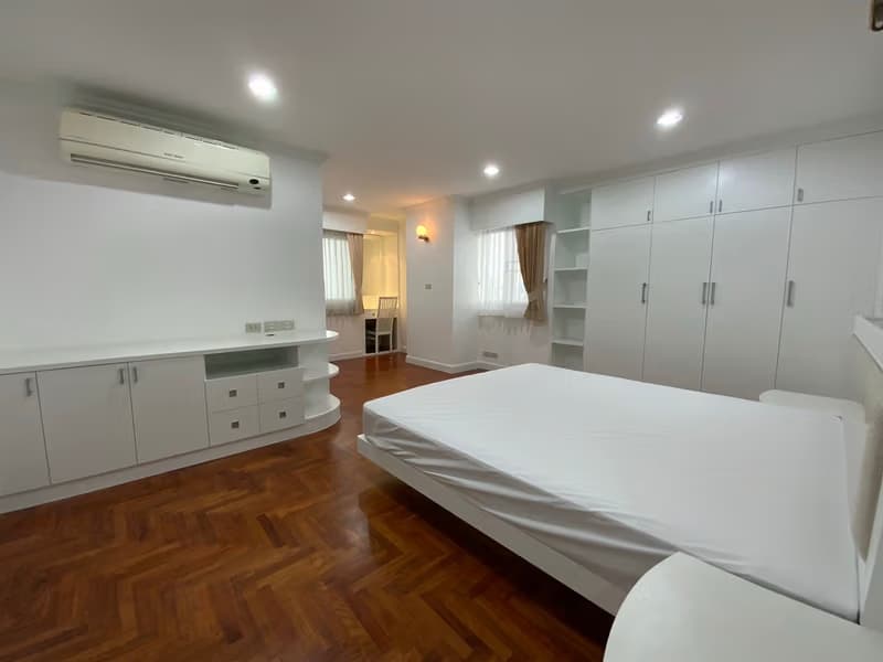 4 Bedroom Condo