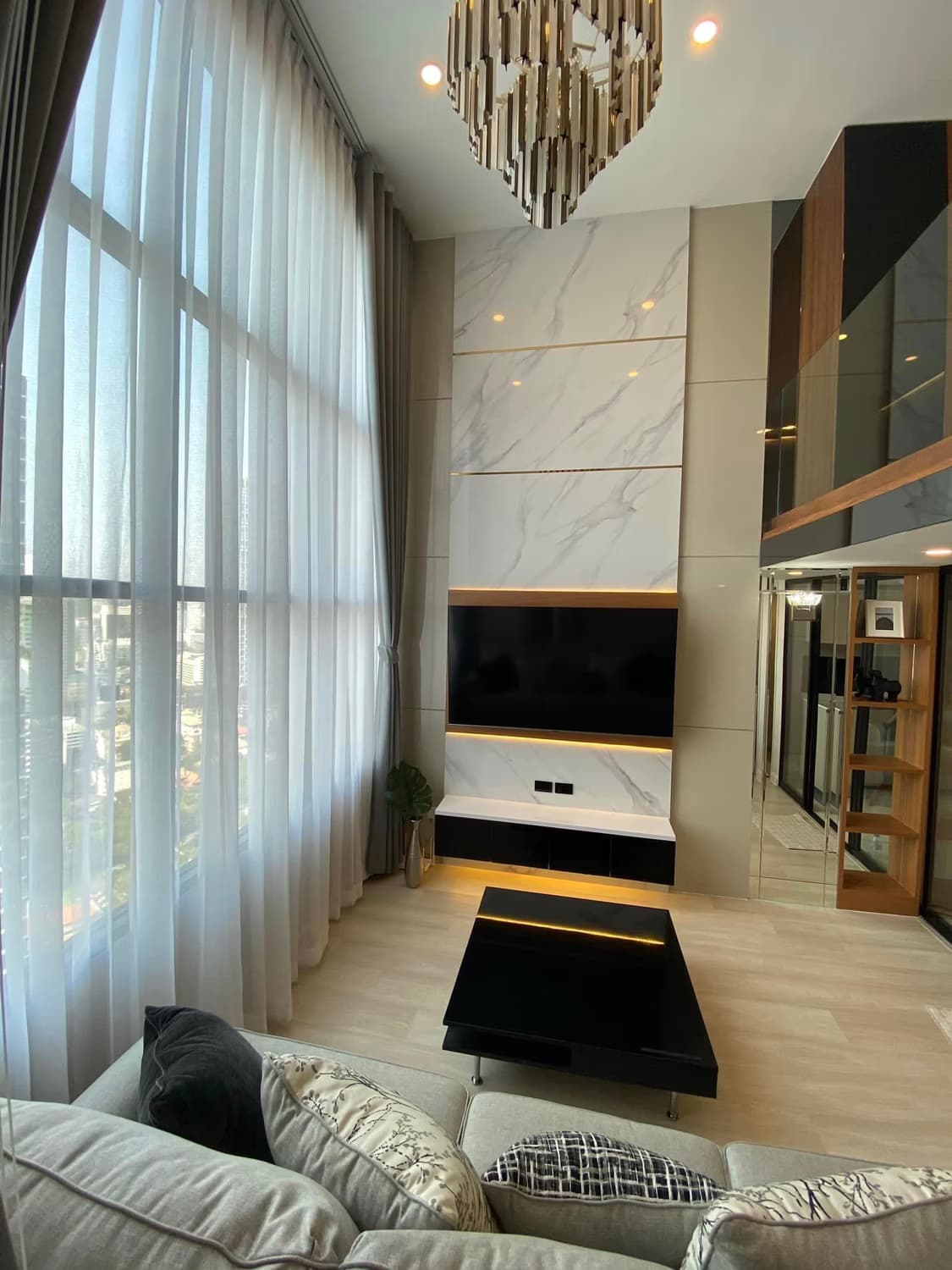 1 ห้องนอน Condo สำหรับ ขาย ใกล้ Chong Nonsi BTS - Image 2