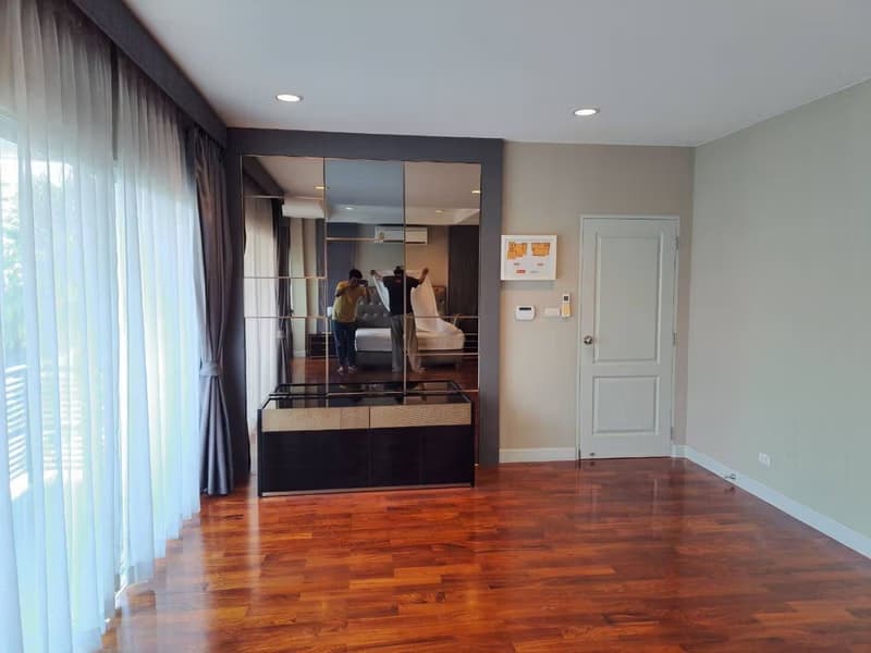 4 Bed House for Rent in Saphan Sung