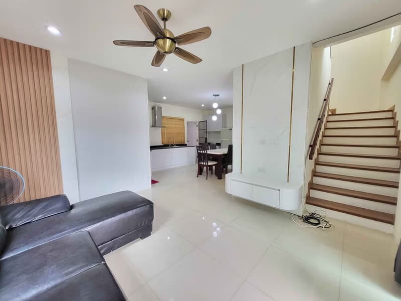 House for Rent in San Phak Wan, Hang Dong.