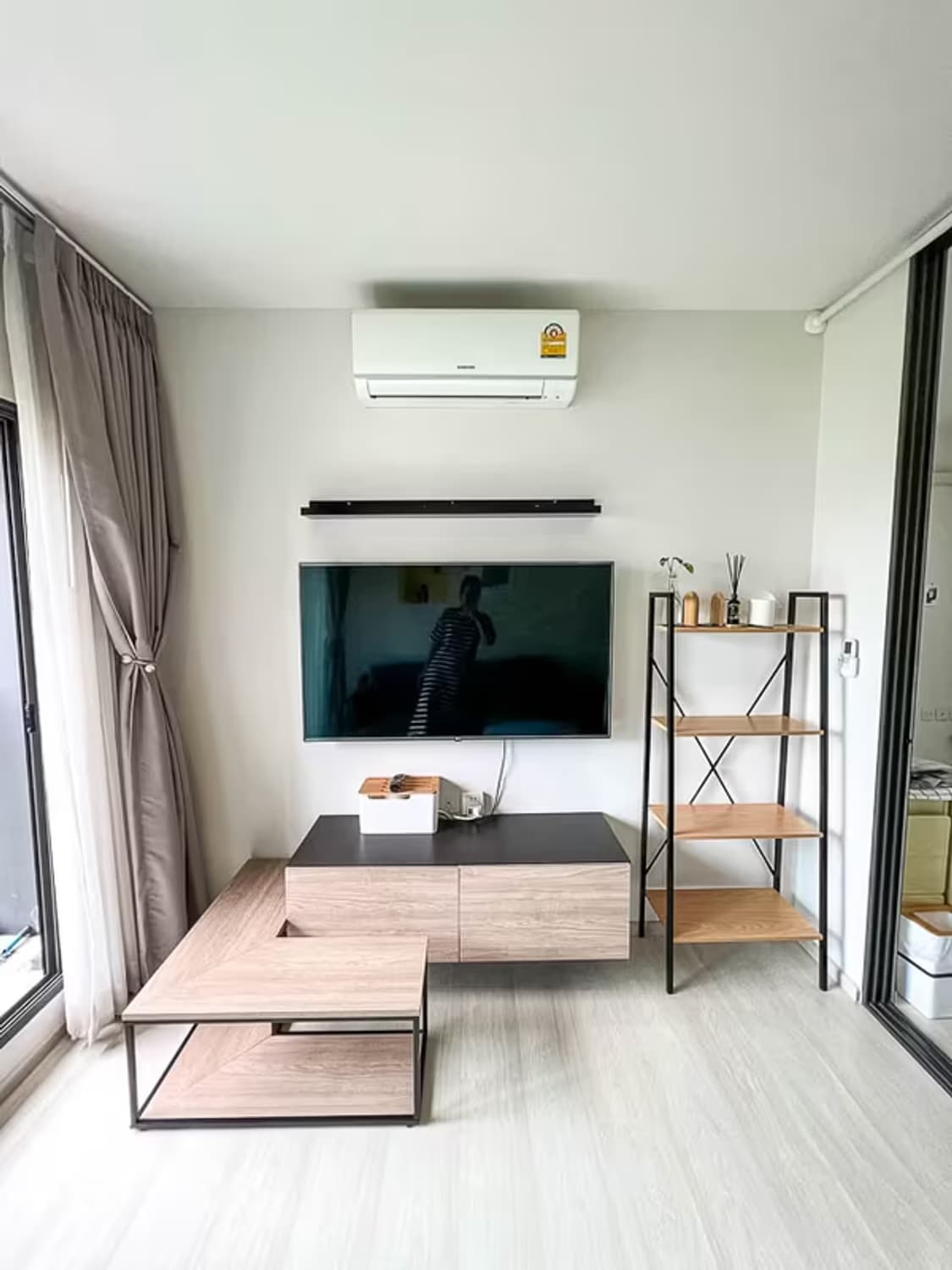 1 Bedroom Condo for Rent at Life Sukhumvit 48 - Image 2