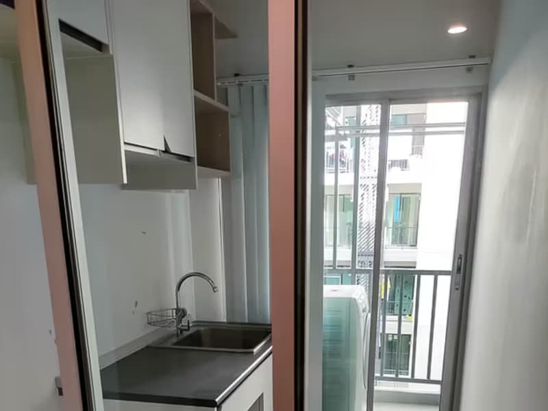 1 Bedroom Condo