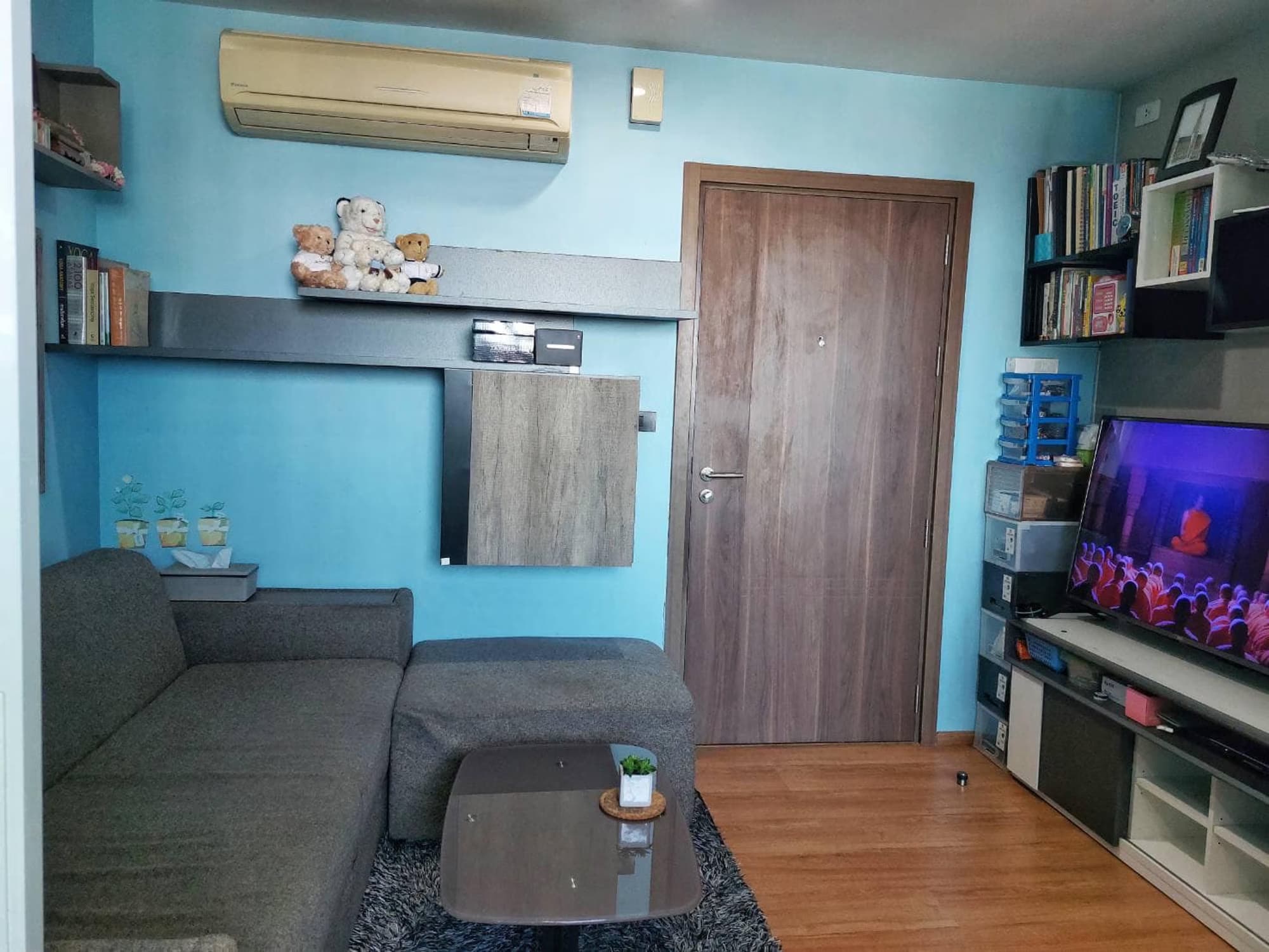  - Image 1
