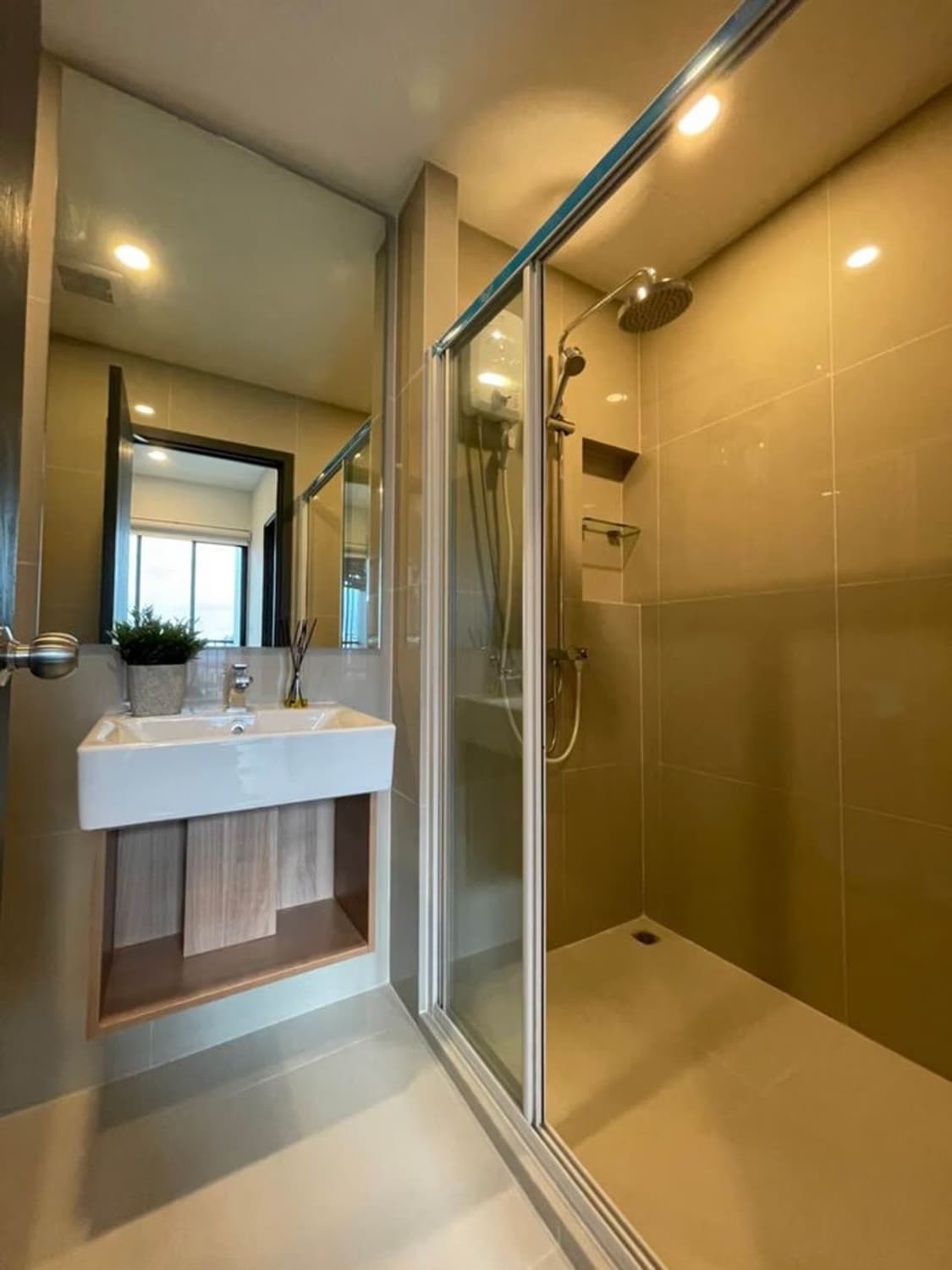Condo for Sale, Rent at ELIO DEL NEST - Image 2