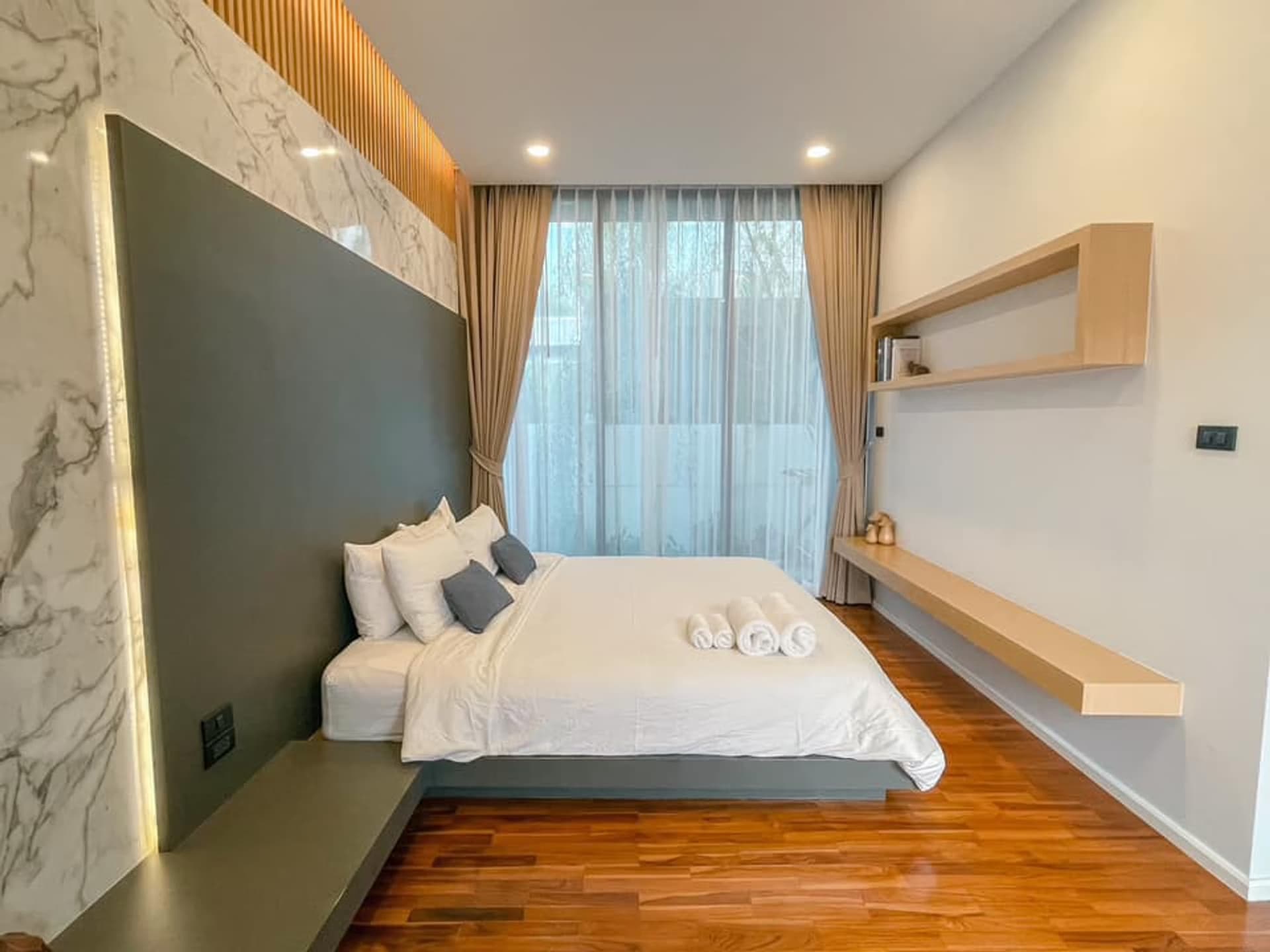  - Image 6