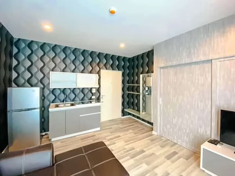 1 Bedroom Condo