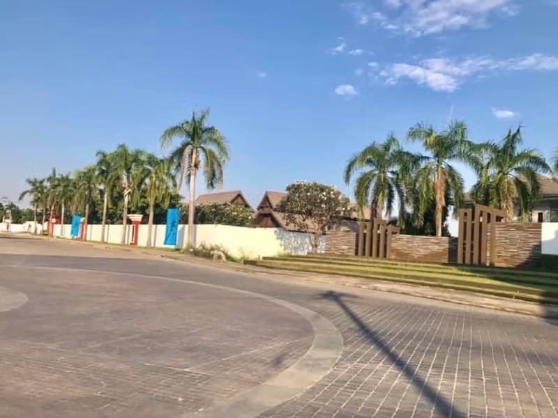 4 Bed House for Rent in Hang Dong