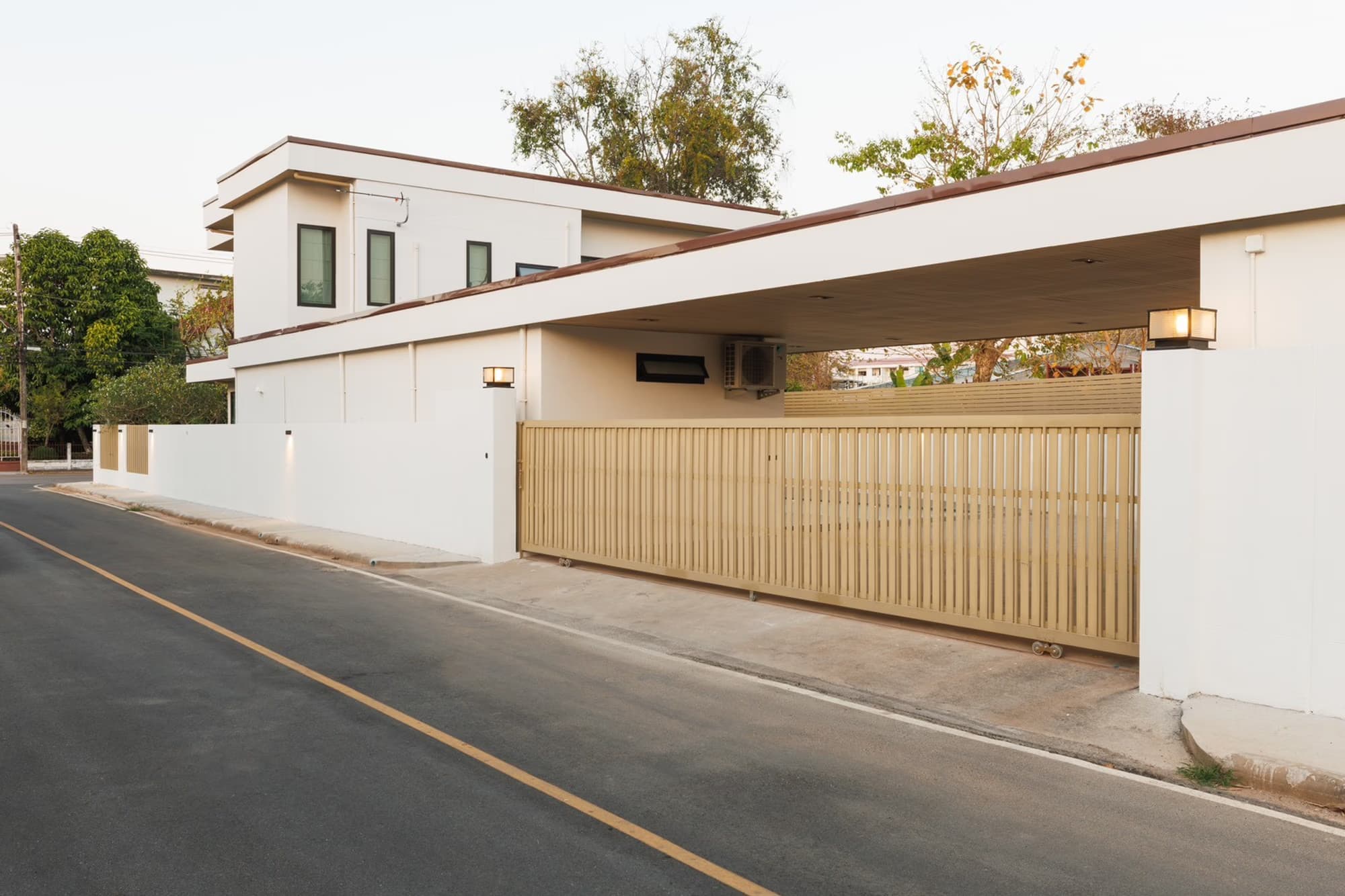 4 Bed House for Rent and Sale in Mueang Chiang Mai - Image 16