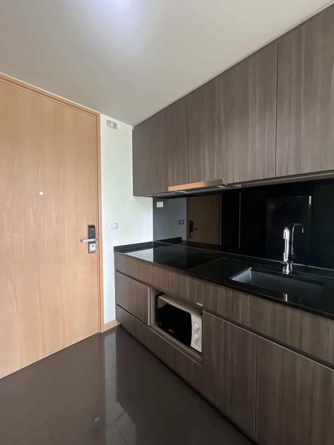 1 Bed Condo for Rent and Sale  Near Thong Lo BTS - Image 3