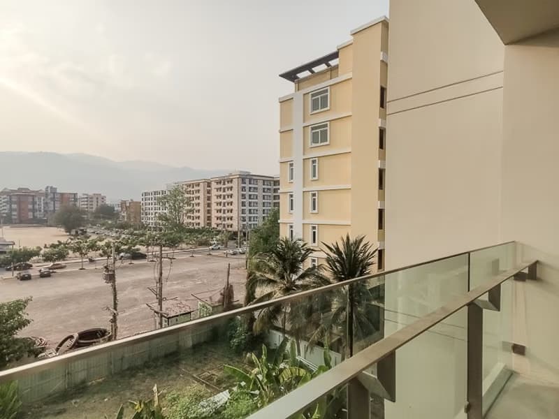 1 Bedroom Condo