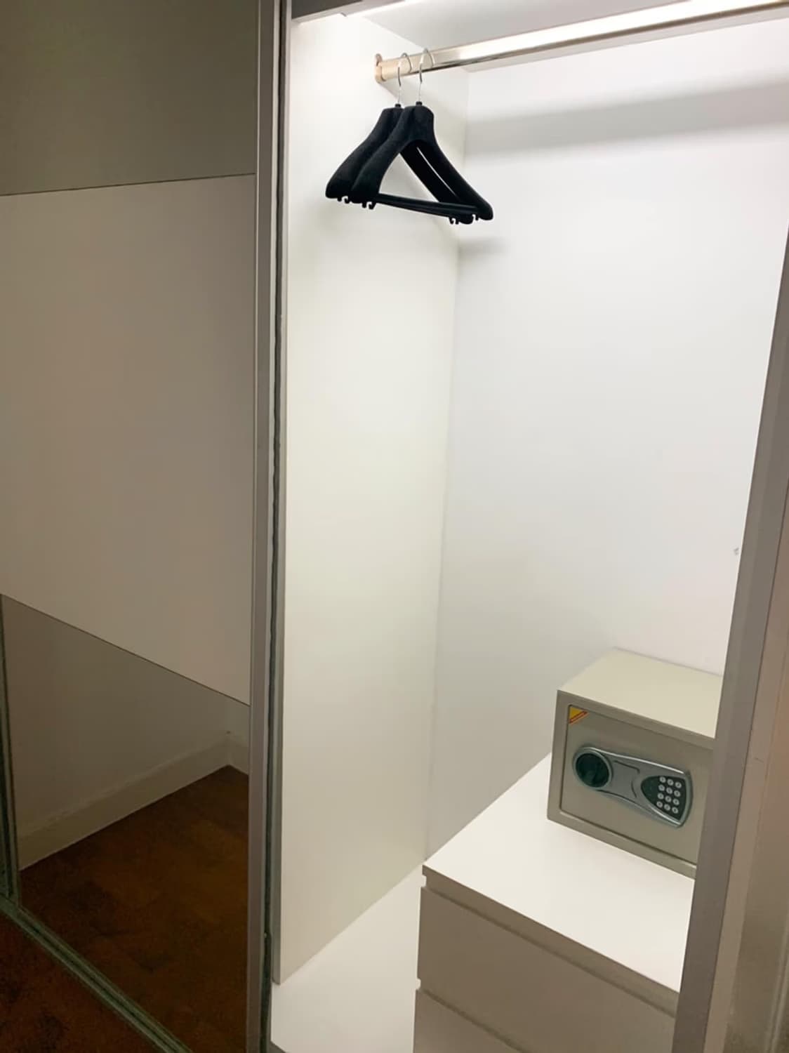  - Image 4