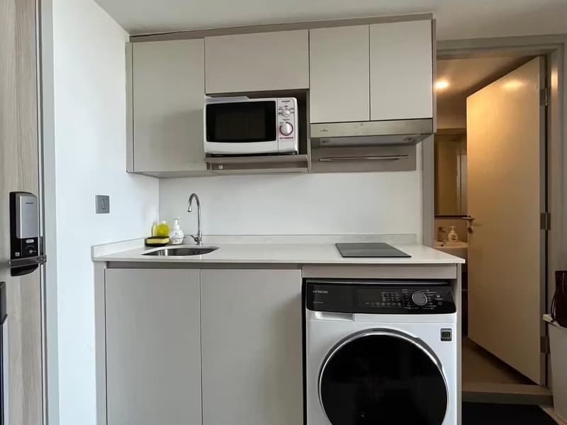 1 Bed Condo for Rent and Sale in Sathon