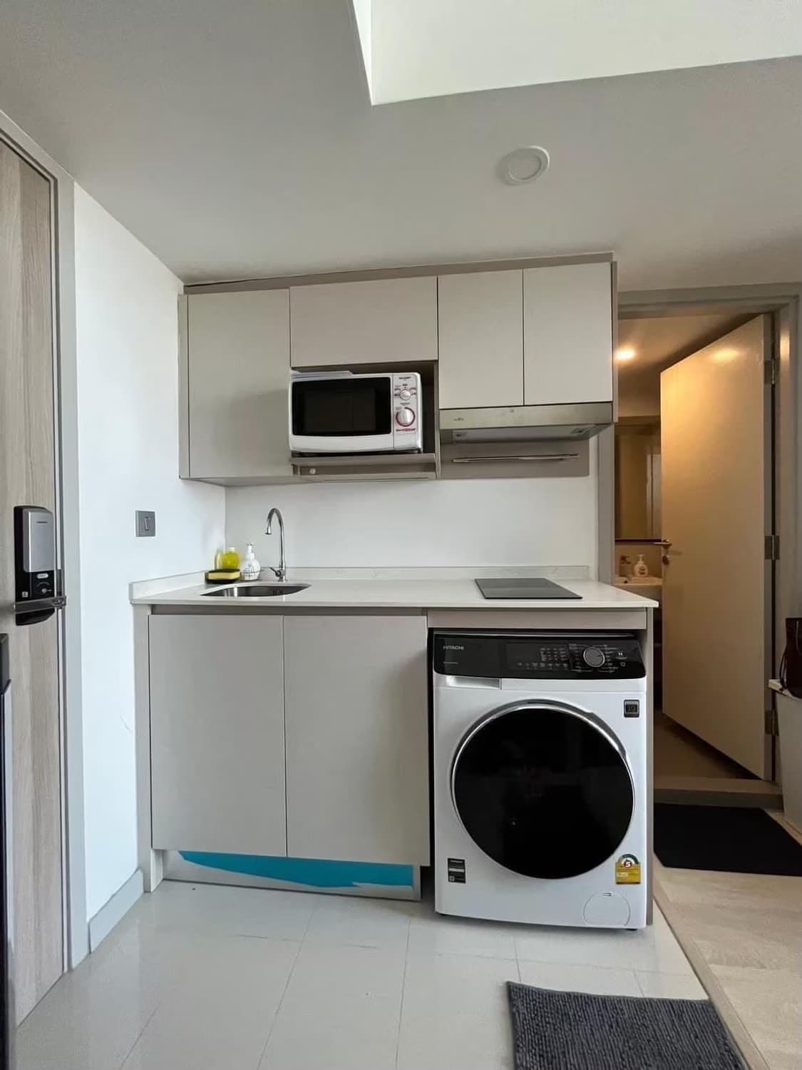 1 ห้องนอน คอนโด สำหรับ ขายและจำหน่าย ใน สาทร - Image 2