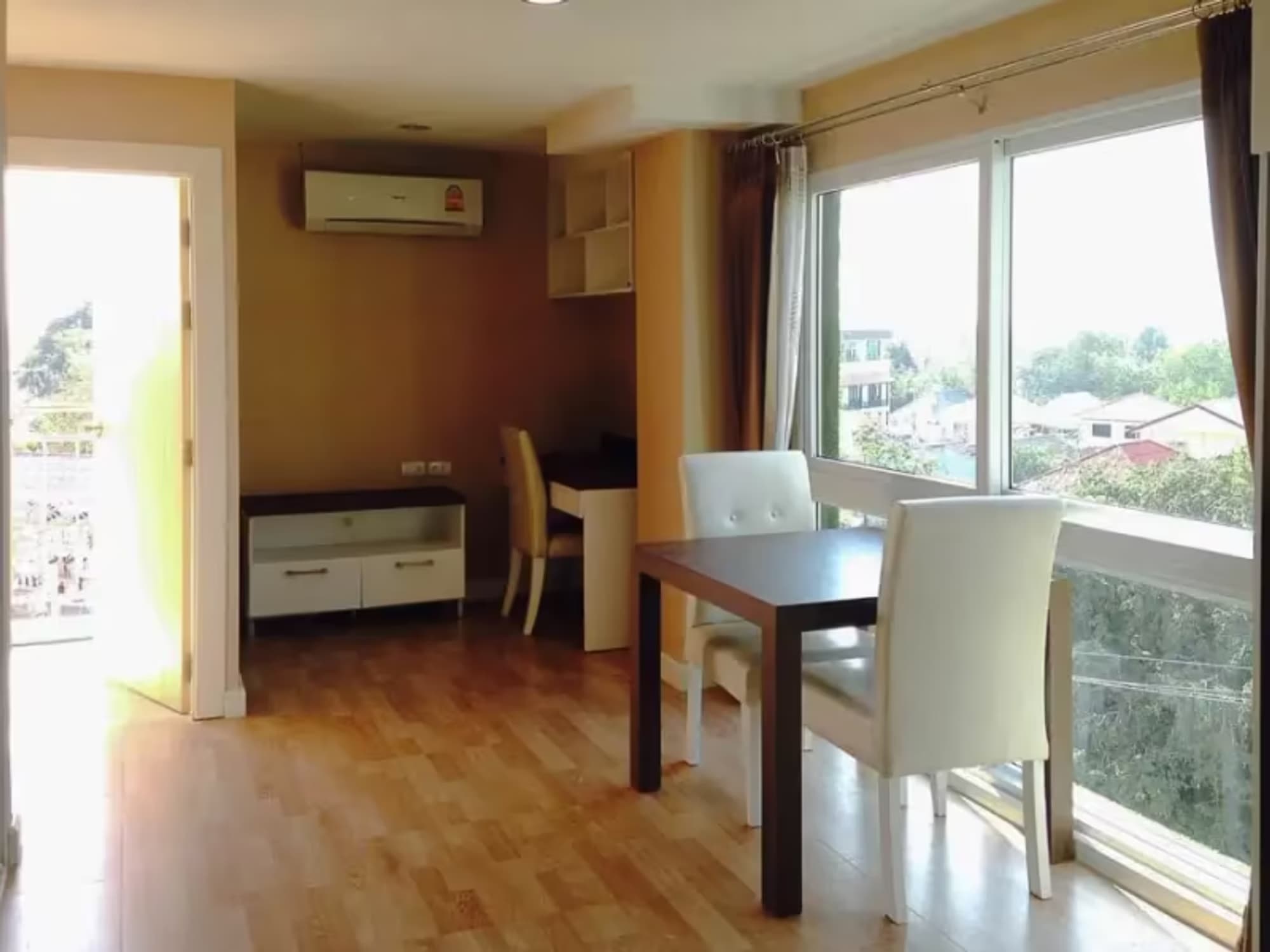 1 Bedroom Condo - Image 4